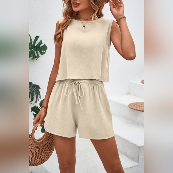 Round Neck Top and Drawstring Shorts Set - Picture 3 of 7